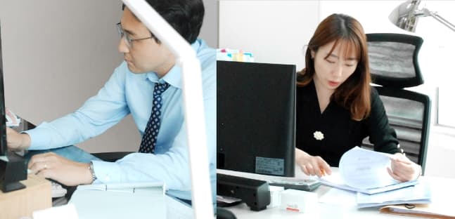 의정부성범죄변호사, 의뢰인 강제추행 피해 논리적으로 입증해 손해배상까지 성공 시켜